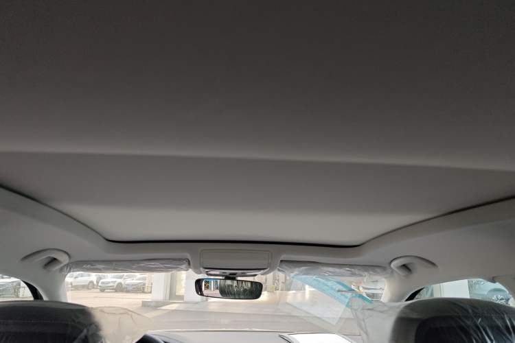 Used Volkswagen Passat 2026 Model, Outstanding 380TSI Longteng Edition Headliner