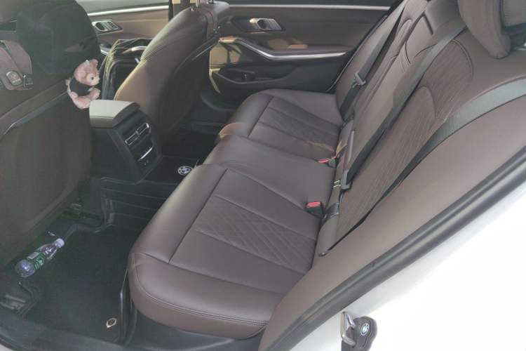 Used BMW 3 Series 2023 320Li M Sport Package Left Rear Seat