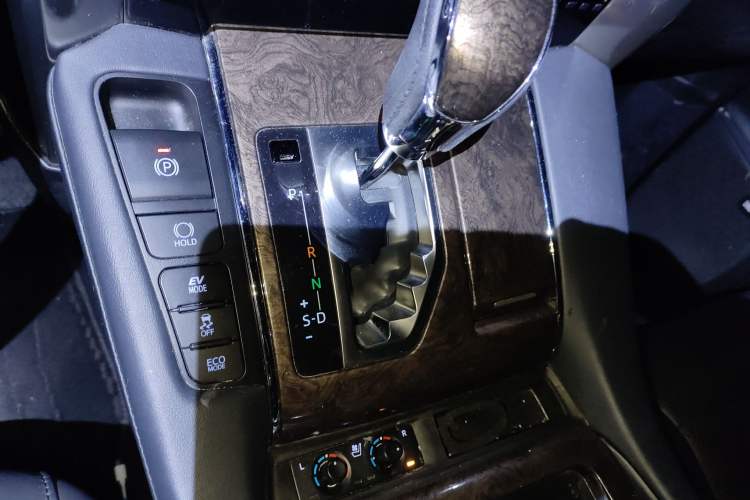 Used Toyota Alphard 2020 Dual-Engine 2.5L Prestige Edition