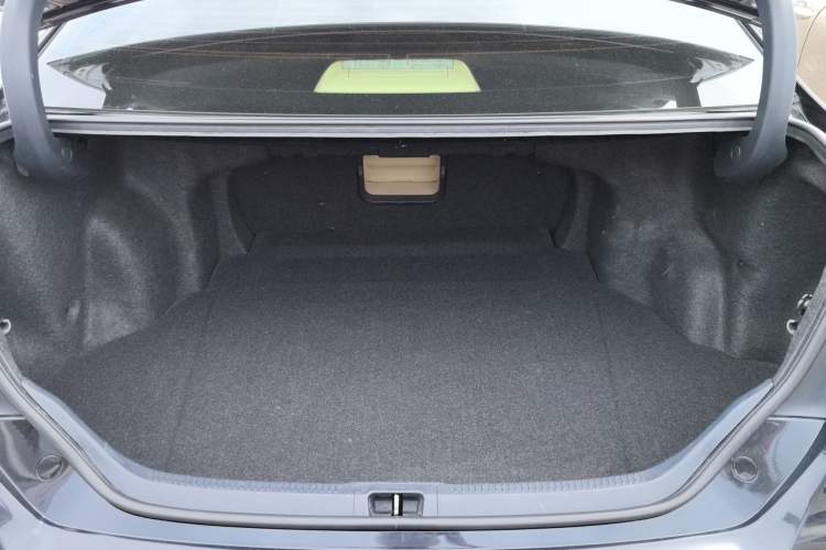 Used Toyota Camry 2015 2.0G Premier Edition
