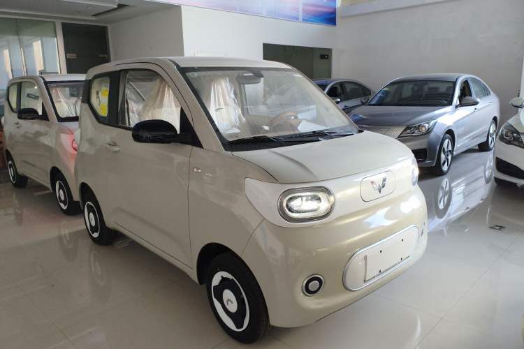 Used Wuling Hongguang MINIEV 2024 3rd Generation 215km Youth Edition
