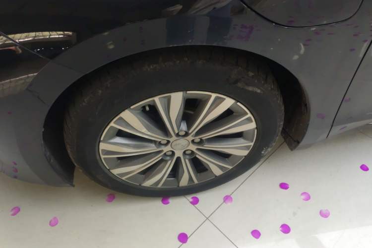 Used Hongqi E-QM5 2023 620km PLUS