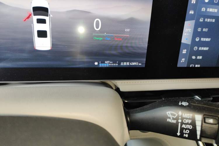 Used JAC Refine RF8 PHEV 2024 Zhiling Edition 1.5T 150KM Flagship Model – Lithium Iron Phosphate
