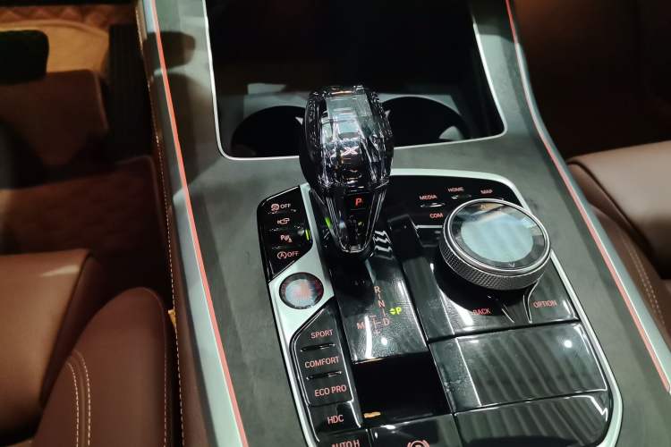 Used BMW X5 2022 xDrive40i M Sport Package Gear Lever