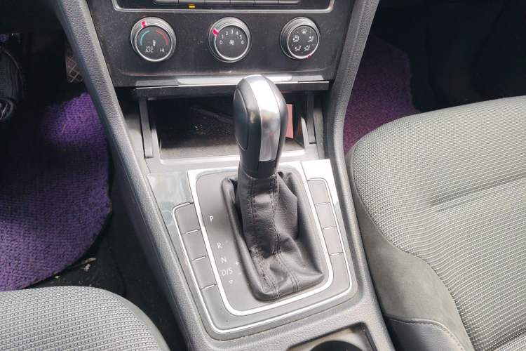 Used Volkswagen Golf 2019 1.6L Automatic Comfort Model China V Standard