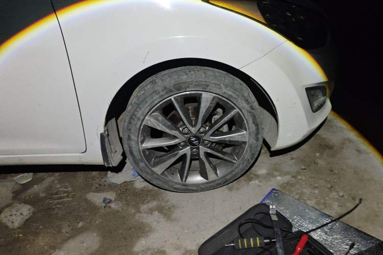 Used Hyundai Elantra (5th Generation / Langdong) 2015 1.6L Automatic Leading Model