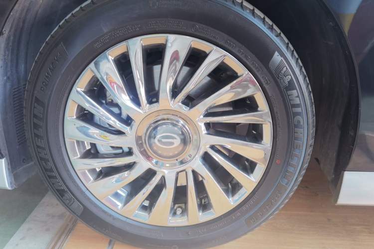 Used GAC Trumpchi M8 2023 Zongshi Series 400T Ultimate Edition Exterior 4