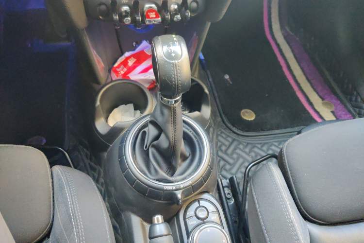 Used MINI 2016 1.5T COOPER Pioneer Edition Five-Door Model
