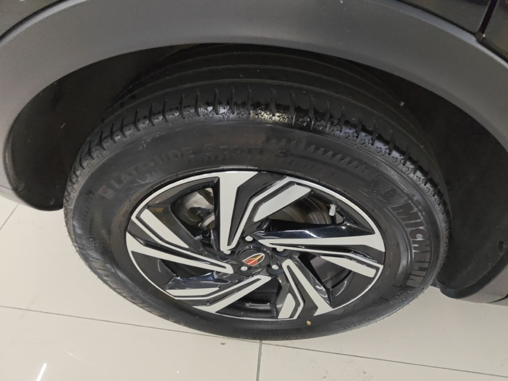 Hongqi HS5 2022 Revised Version 2.0T Smart Connect Flagship Edition — снимка 11