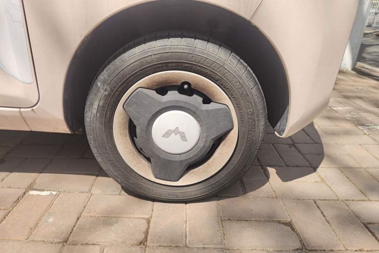 Used Wuling Hongguang MINIEV 2021 Macaron Fashion Model Lithium Iron Phosphate Exterior 1