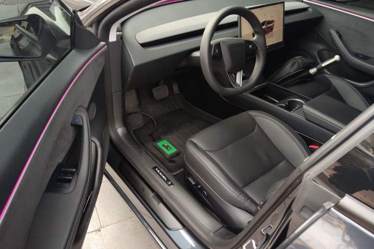 Used Tesla Model 3 2023 Long-Range All-Wheel-Drive Version
