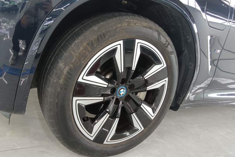 Used BMW iX3 2023 Leading Model