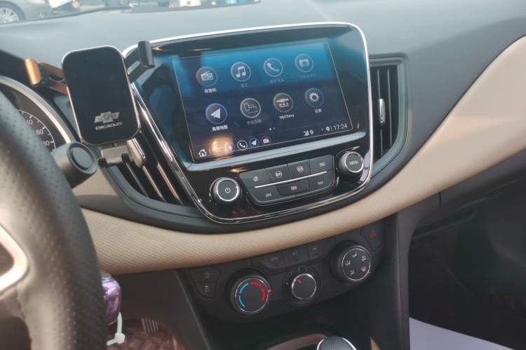 Used Chevrolet Monza 2021 320 Automatic Enjoyment Sunroof Edition Audio And AC Panel