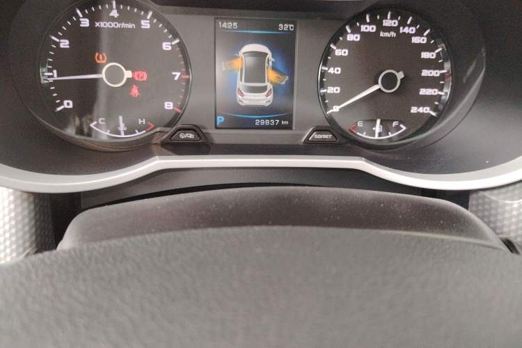 Used Geely Auto Emgrand GS 2016 Sport Edition 1.8L Automatic LingShang Model Odometer Close Up