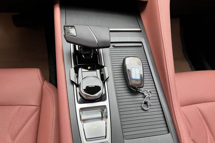 Used CHANGAN CS75 PLUS 2024 3rd Generation Champion Edition 1.5T Intelligent Drive Dynamic Model