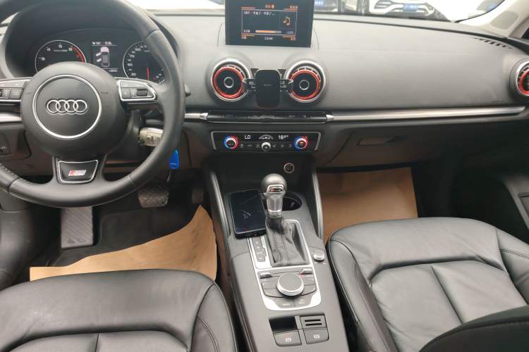 Used Audi A3 2014 Limousine 35 TFSI Automatic Comfort Model