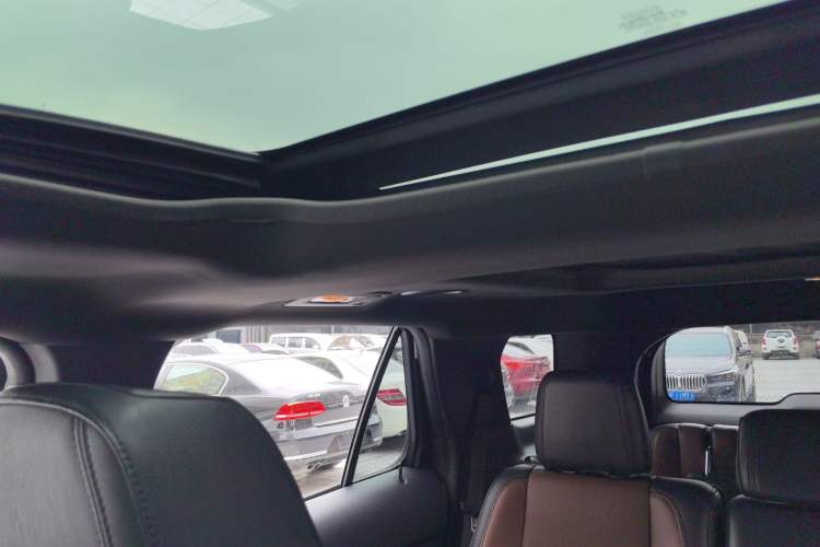 Used Ford Explorer 2013 3.5L Deluxe Model