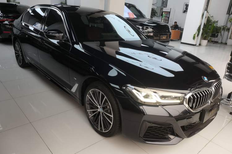 Used BMW 5 Series 2023 Restyled 530Li Leading Edition M Sport Package
