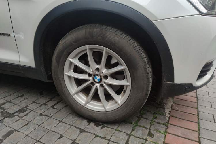 Used BMW X3 2016 sDrive20i Right Front Wheel Hub