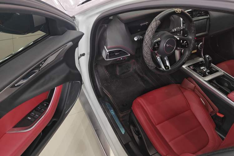 Used Jaguar XEL 2024 2.0T 250 PS R-DYNAMIC S Advanced Sport Edition
