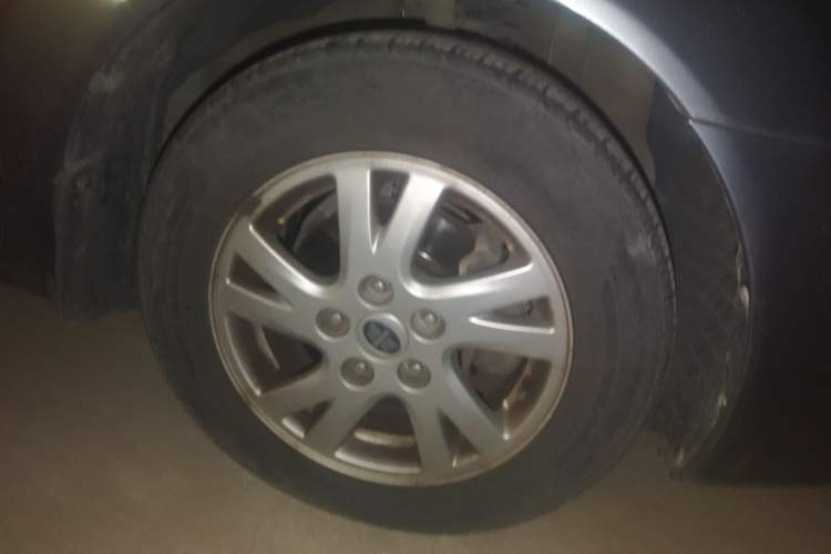 Used Bestune B50 2012 1.6L manual fashion version