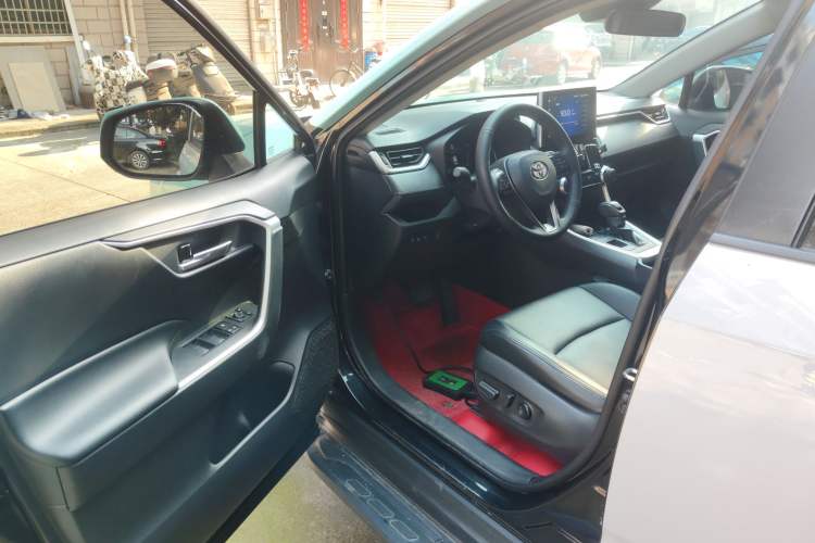 Used Toyota RAV4 2021 Dual-Engine 2.5L E-CVT Two-Wheel Drive Elite Edition