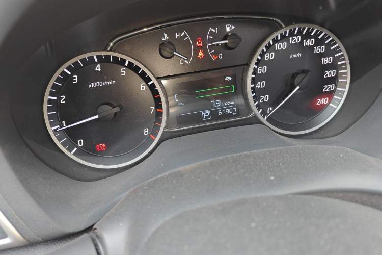 Used Nissan Sylphy 2018 1.6XV CVT Deluxe Edition Odometer Close Up