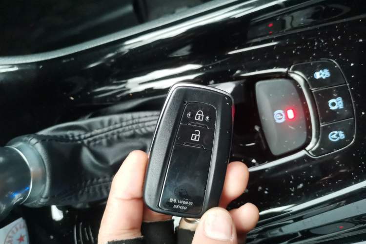 Used Toyota IZOA 2021 2.0L Yidong Edition
