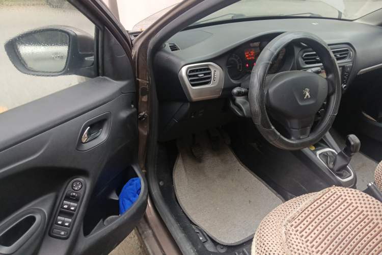 Used Peugeot 301 2014 1.6L Manual Comfort Edition Driver Seat