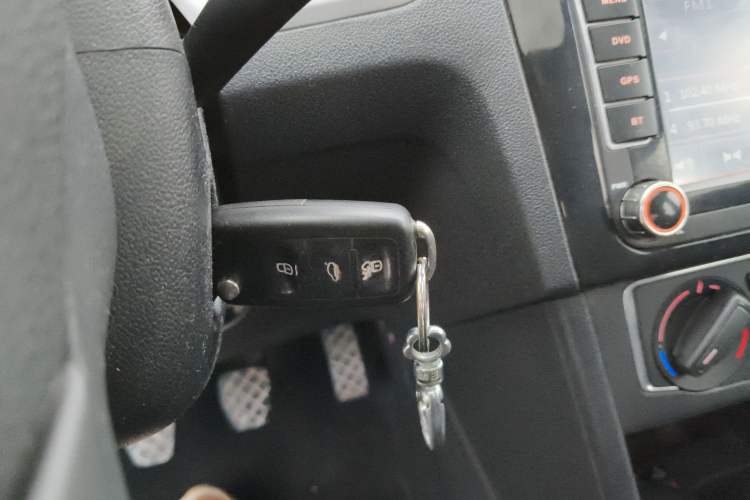 Used Volkswagen Jetta 2015 1.6L Manual Comfort Model