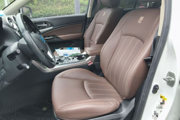 Used BYD Tang New Energy 2017 2.0T All-Wheel Drive Hyatt Model Left Front Seat