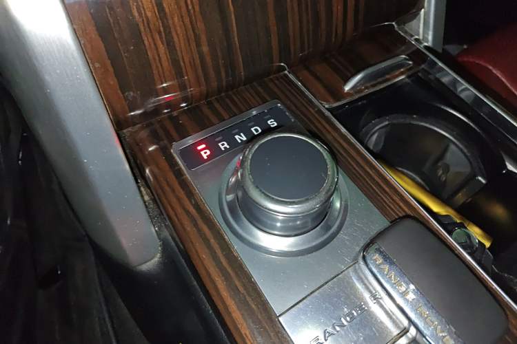 Used Land Rover Range  Gear Lever