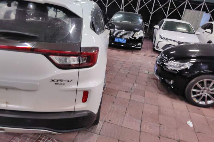 Used Honda XR-V 2015 1.8L EXi CVT Comfort Version