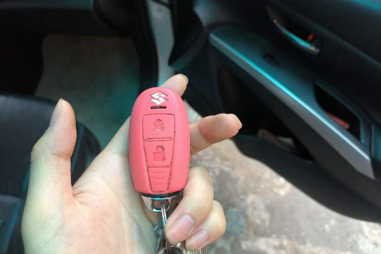 Used Suzuki S-Cross 2014 1.6L CVT Two-Wheel Drive Elite Version
