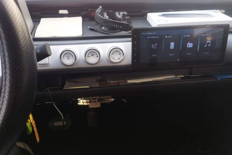 Used Wuling Hongguang MINIEV 2022 GAMEBOY 200km Gaming Edition with Lithium Iron Phosphate
