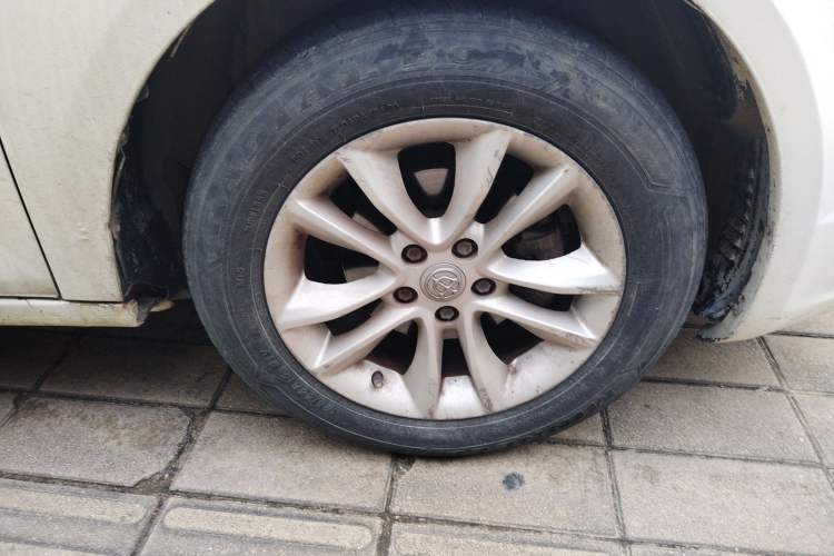 Used Brilliance H330 2013 1.5L Automatic Luxury Model
