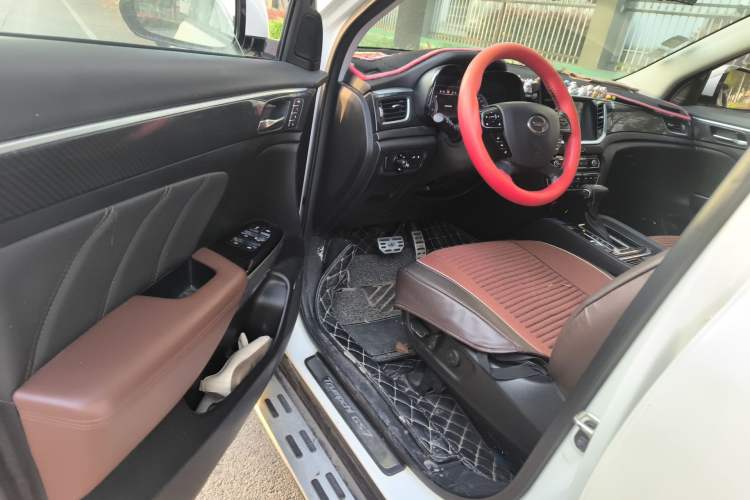 Used GAC Trumpchi GS7 2017 320T Two-Wheel-Drive Luxury Smart Connectivity Model