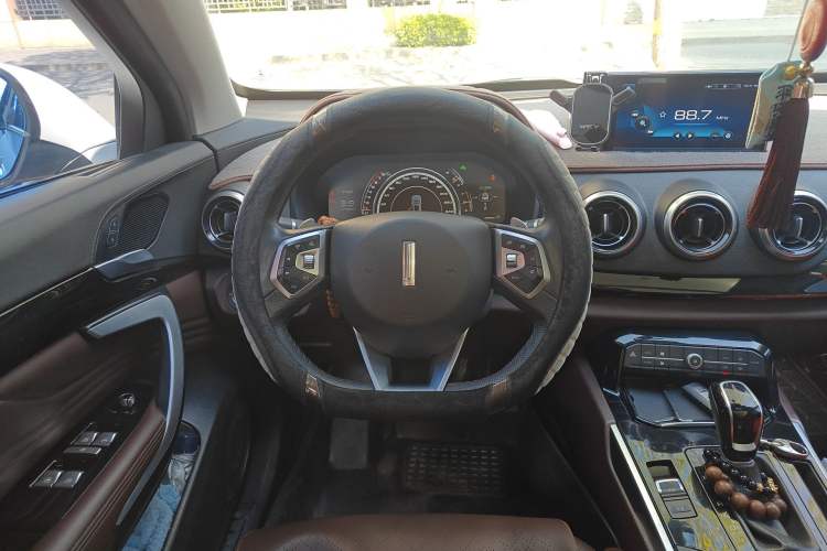 Used Wey VV7 2017 2.0T Ultra-Luxury Version
