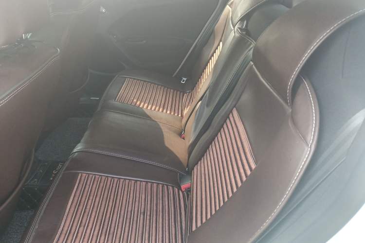 Used Peugeot 301 2016 1.6L Automatic Comfort Edition