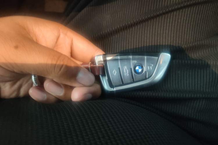 Used BMW 5 Series 2020 525Li Luxury Package Vehicle Key