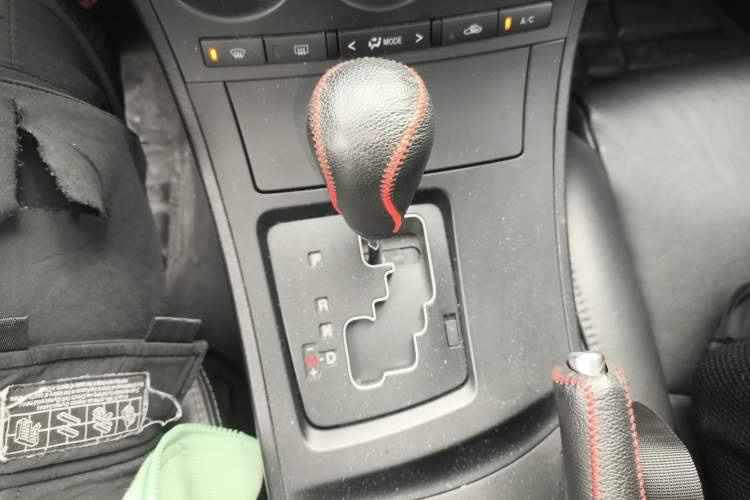 Used Mazda 3 2012 Hatchback 2.0L Automatic Luxury Model
