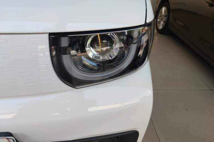 Used Chery QQ Ice Cream 2022 170km Sundae Phosphate Lithium-Ion