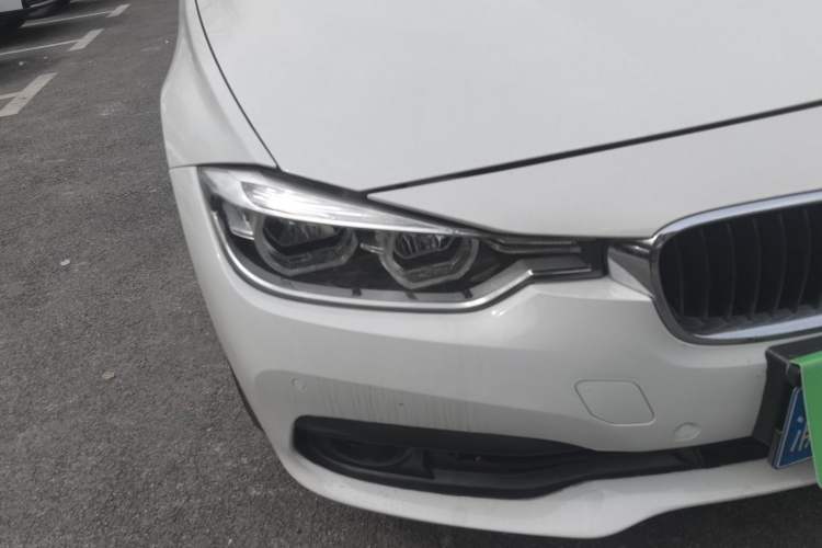 Used BMW 3 Series 2016 320i Fashion Model
