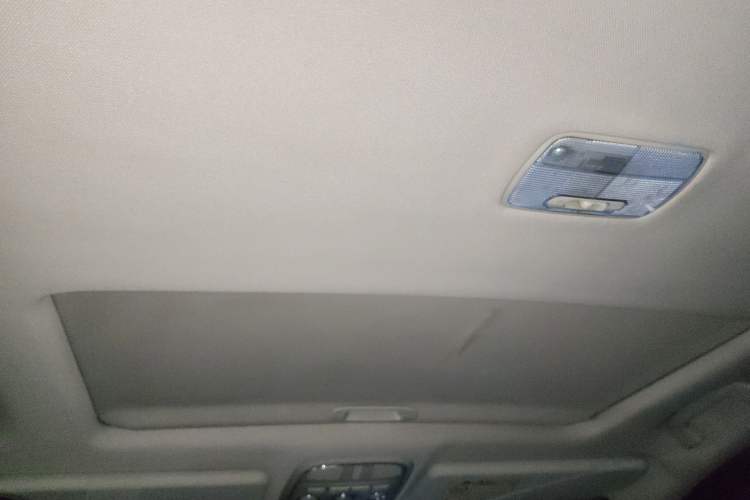 Used Haval H6 2015 Revised Version Sport Edition 1.5T Manual Transmission Two-Wheel Drive Elite Grade Headliner