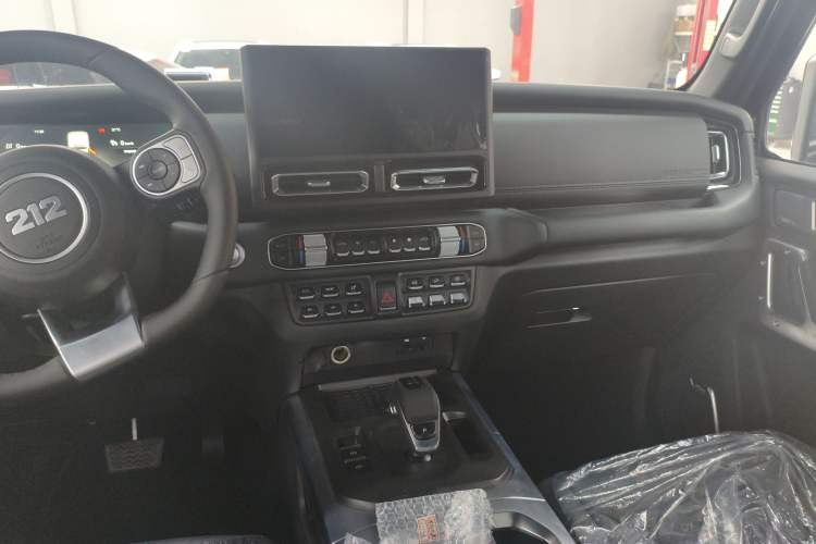 Used 212 T01 2024 2.0T Explorer Audio And AC Panel