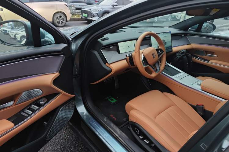 Used BYD Han L 2025 EV Four-Wheel Drive LiDAR Flagship Model