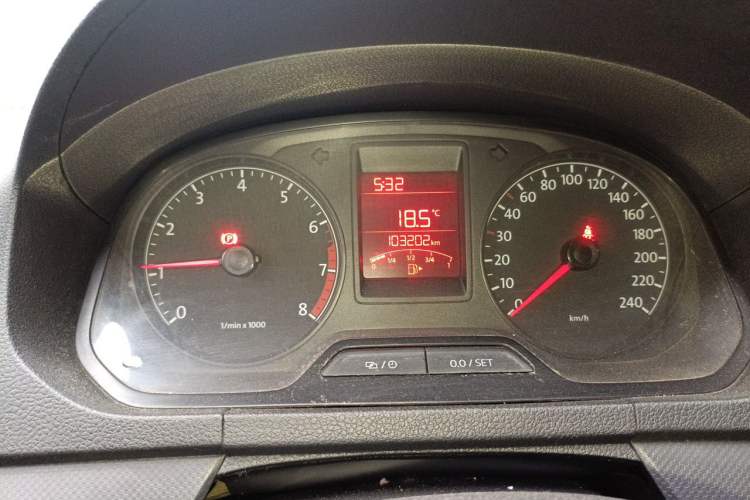 Used Volkswagen Jetta 2013 1.6L Manual Fashion Edition
