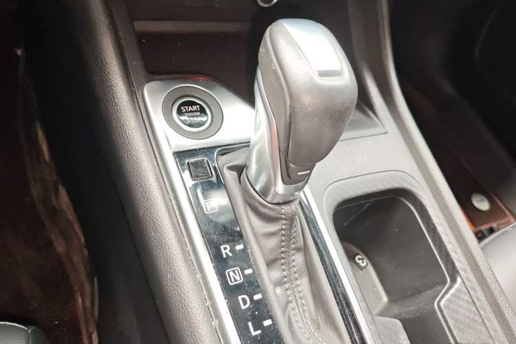 Used Nissan Sylphy 2021 1.6L XL CVT Enjoyment Edition Gear Lever
