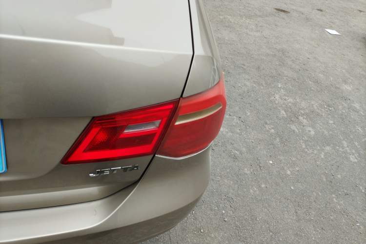 Used Volkswagen Jetta 2015 Zhuihui Edition 1.4L Manual Fashion Model