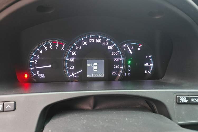 Used Toyota Crown 2011 2.5L Royal Special Edition with Leather and Sunroof